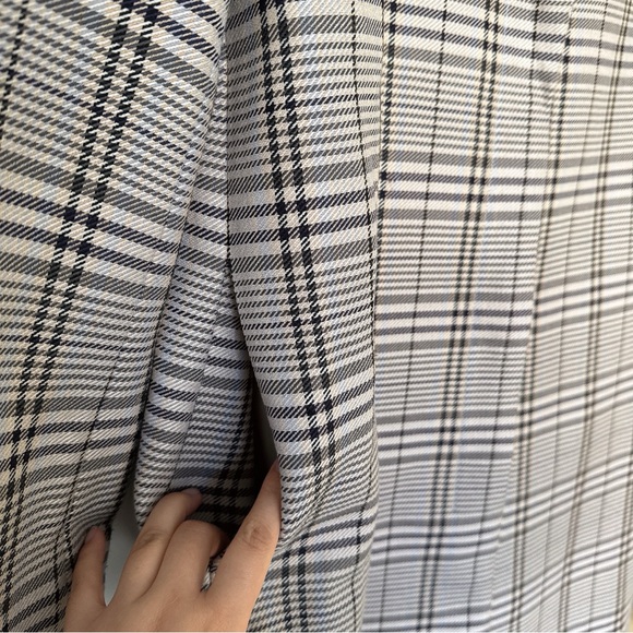 GUC Theory Plaid Long Coat Size M - Picture 4 of 12